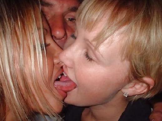 25P Beautiful Kissing Girls by TROC