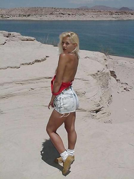 25P Sexy girls in jeans