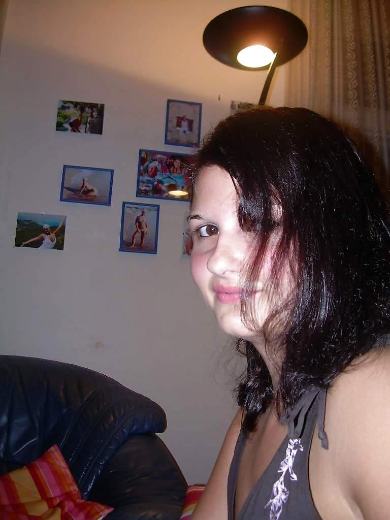 25P Chubby austrian girl