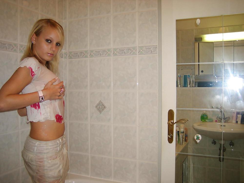 25P Nice Skinny Blonde Teen
