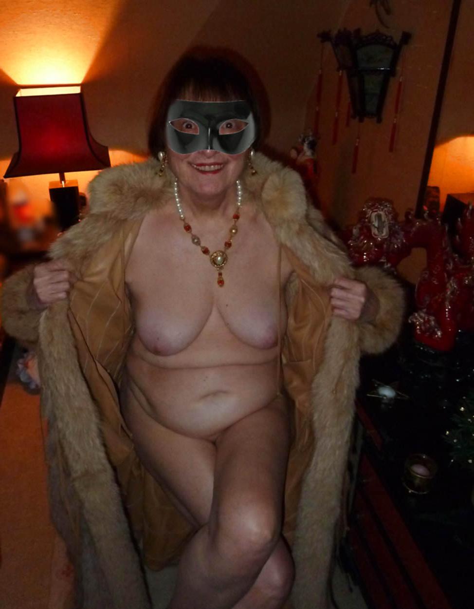 10P My Shy Wife - xmas eve