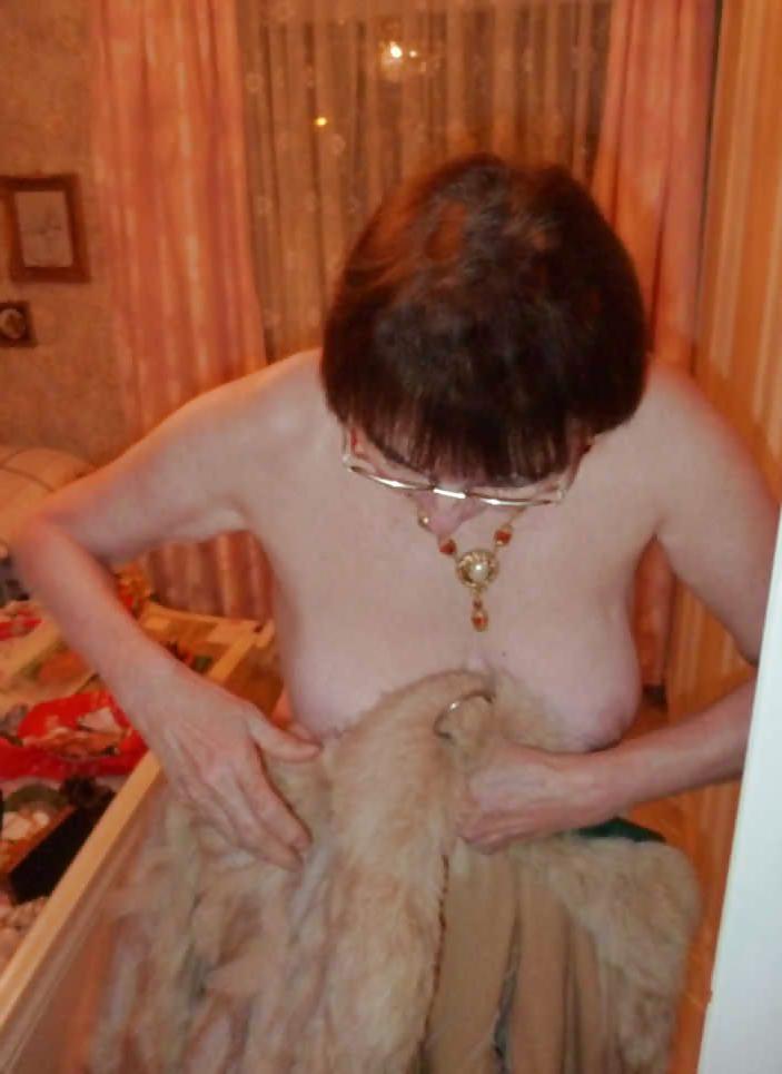 10P My Shy Wife - xmas eve