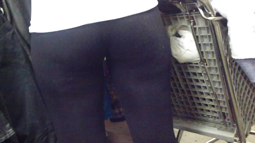 25P Nice teen ass & butts in sexy tight jeans