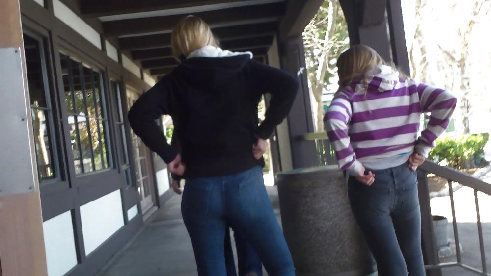 25P Nice teen ass & butts in sexy tight jeans
