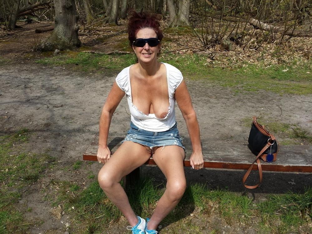 25P Show me your tits 121.