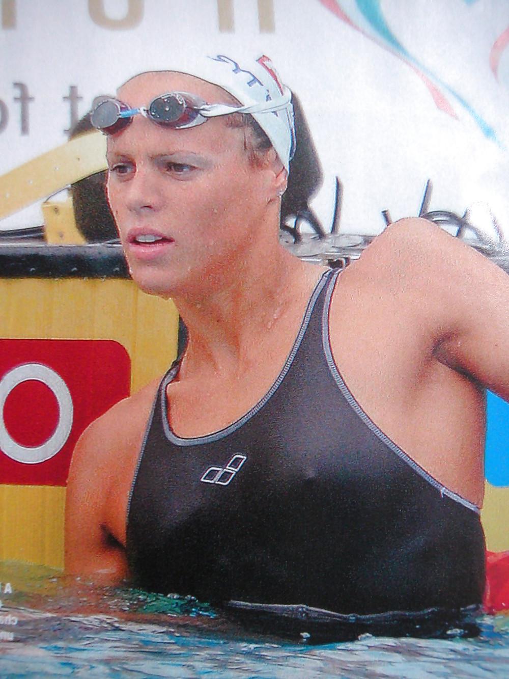 25P Athletic And Camel Toe Erotica 6 By twistedworlds