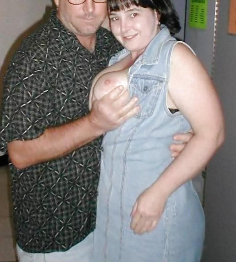 8P She Likes The Porno Store
