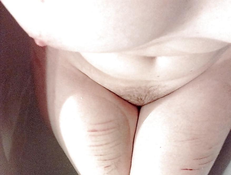 12P Amateurs In USA (025) Jade show off her body