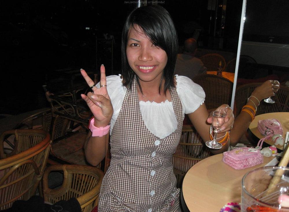 24P Thai Tinder friend