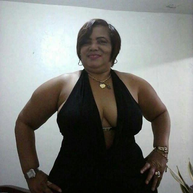 18P THICK SPANISH MARRIED MATURE HOUSEWIFE #1