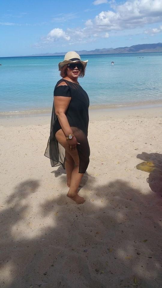 18P THICK SPANISH MARRIED MATURE HOUSEWIFE #1