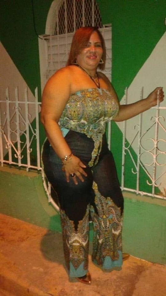 18P THICK SPANISH MARRIED MATURE HOUSEWIFE #1