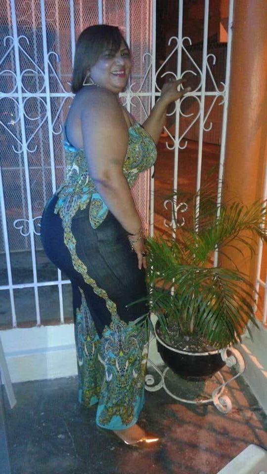 18P THICK SPANISH MARRIED MATURE HOUSEWIFE #1