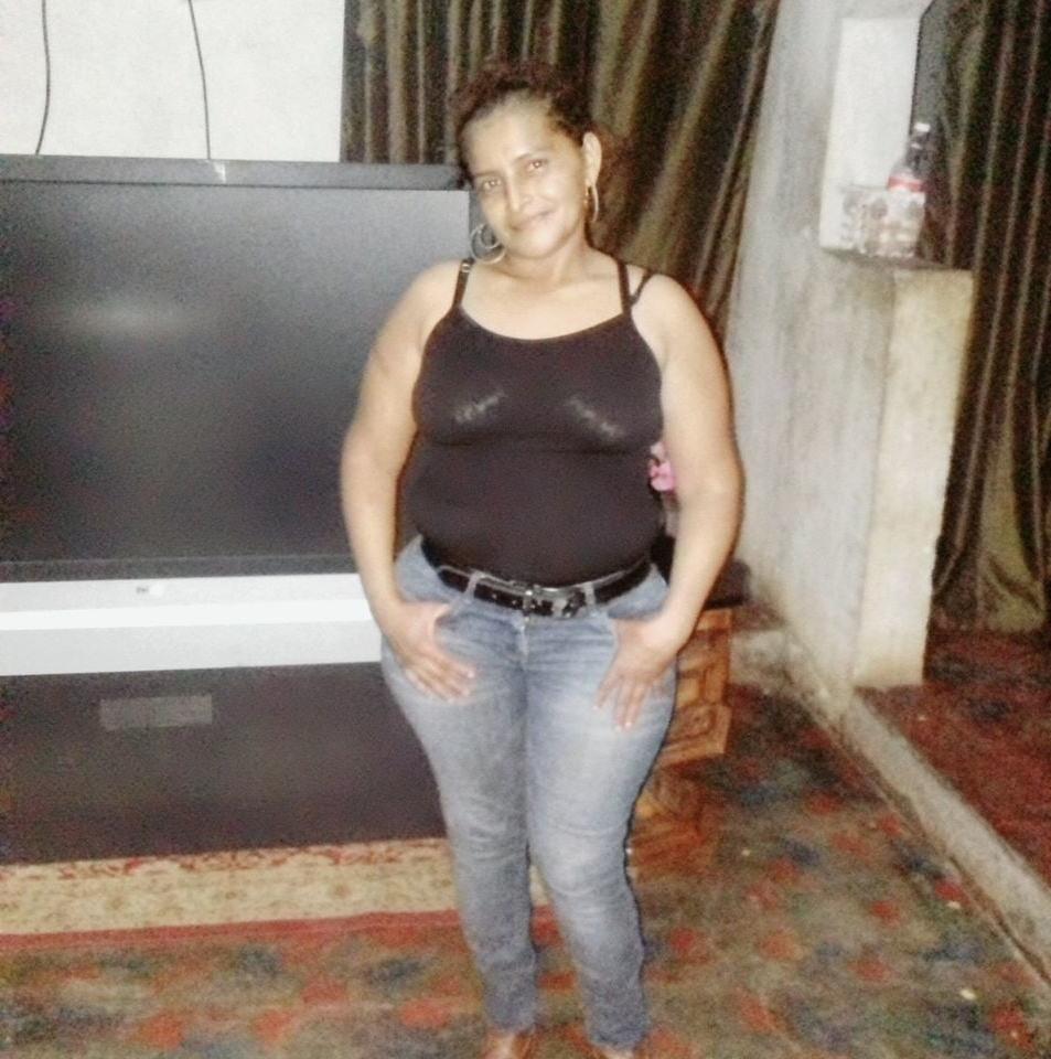 25P THICK SPANISH MARRIED MATURE HOUSEWIFE #3