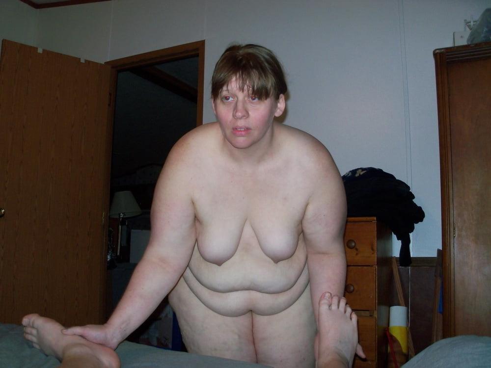 25P Belly hanging over pussy 4