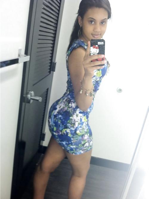 7P Fine ass Dorm Chick
