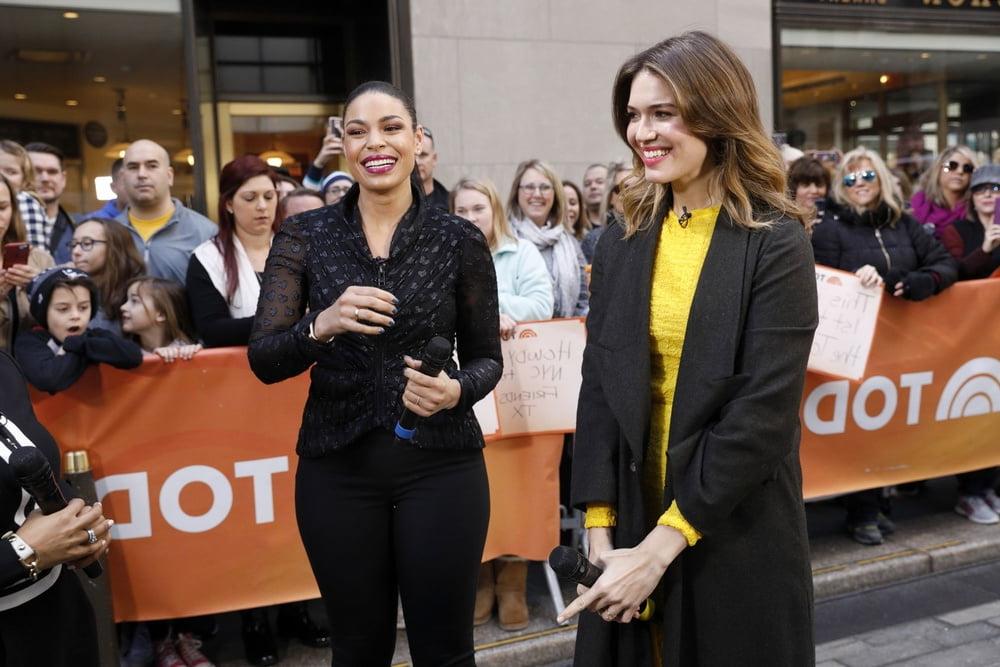 16P Mandy Moore - Today Show (24 February 2017)