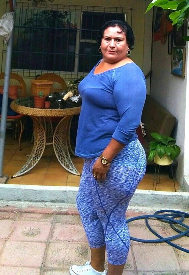 25P THICK SPANISH MARRIED MATURE HOUSEWIFE #4
