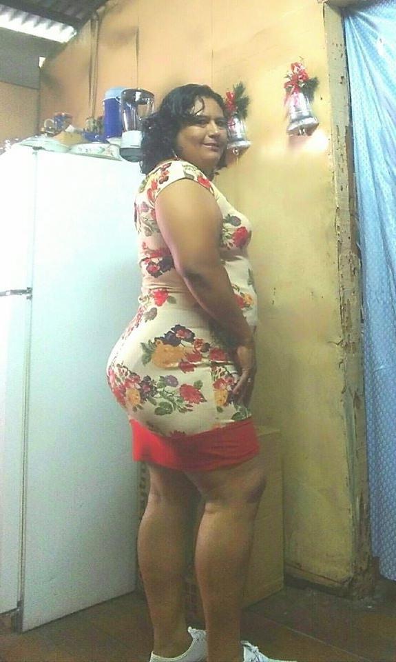 25P THICK SPANISH MARRIED MATURE HOUSEWIFE #4