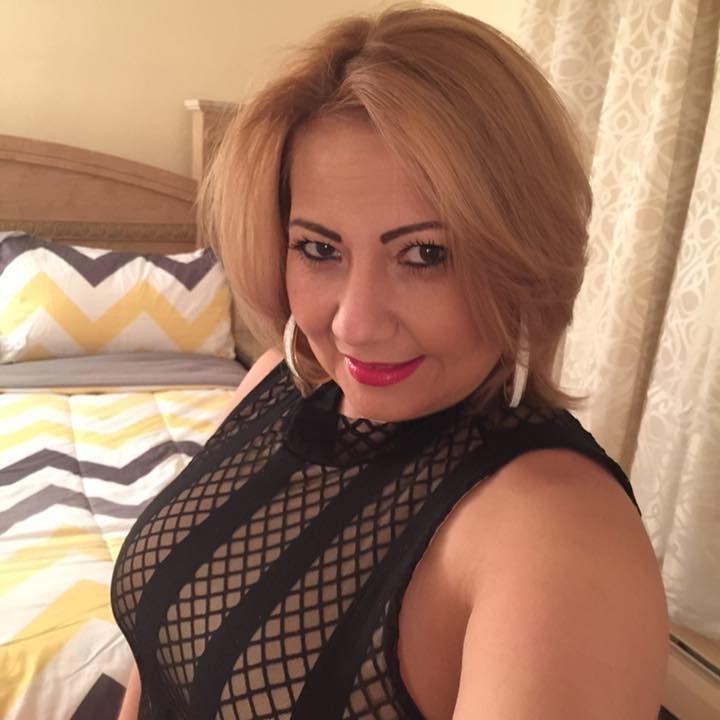 25P THICK SPANISH MARRIED MATURE HOUSEWIFE #2