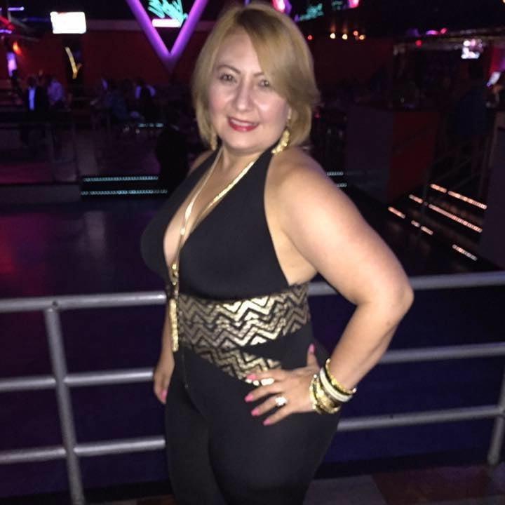 25P THICK SPANISH MARRIED MATURE HOUSEWIFE #2