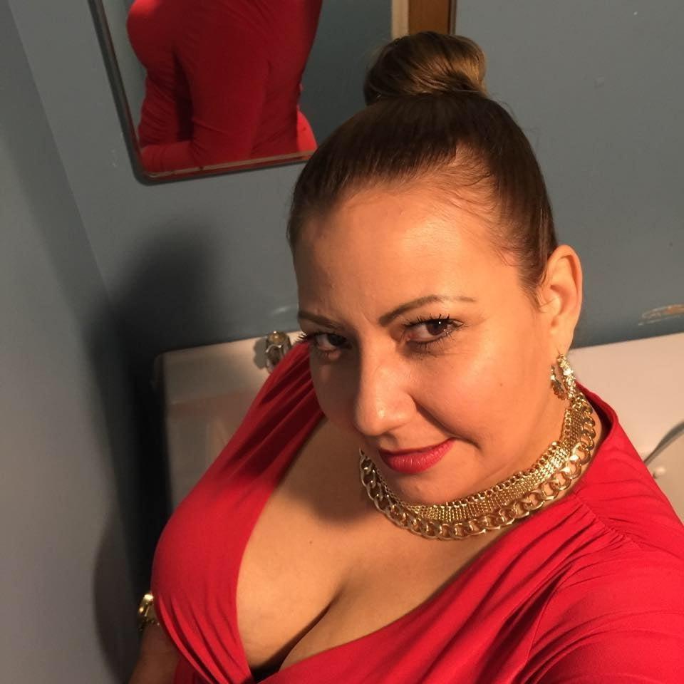 25P THICK SPANISH MARRIED MATURE HOUSEWIFE #2