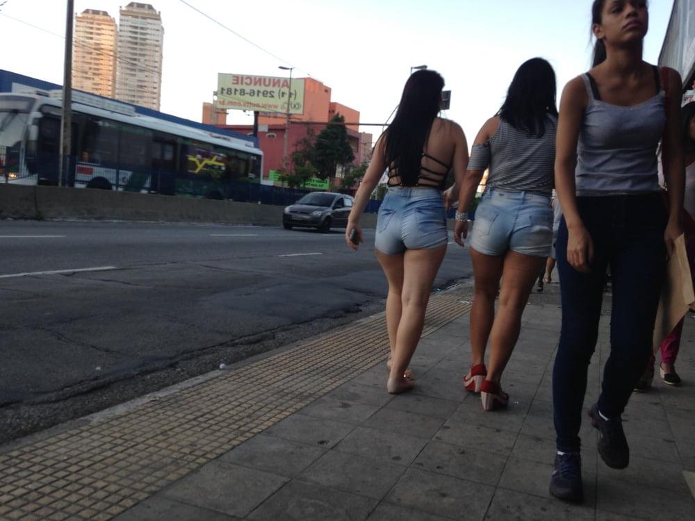 14P MAE E FILHA COM SHORTS SOCADOS