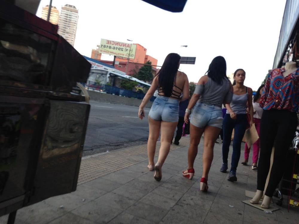14P MAE E FILHA COM SHORTS SOCADOS