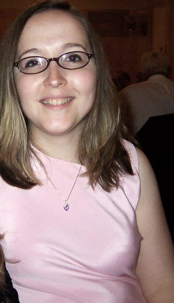 22P heidi,26years old and lost dice game