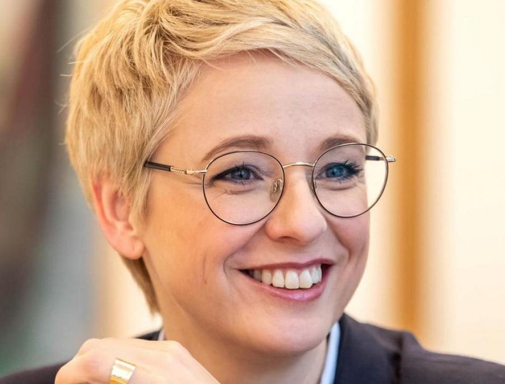 6P World's Top Fuck Face - Doris Hummer Austrian Politician