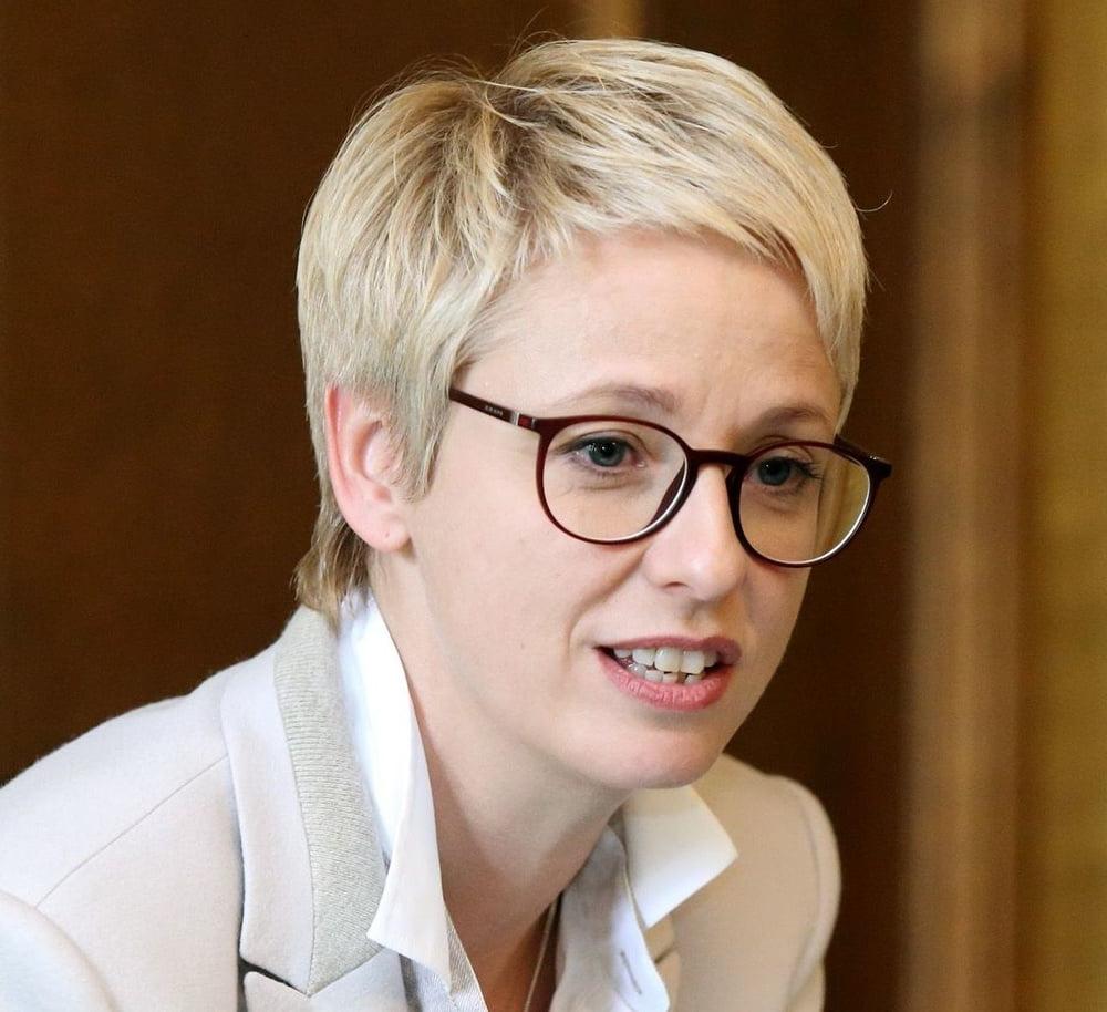 6P World's Top Fuck Face - Doris Hummer Austrian Politician