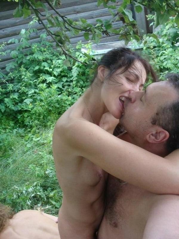 25P country nudism
