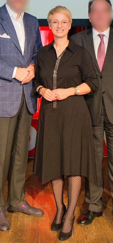 25P Doris Hummer - Austrian MILF Politician in Pantyhose