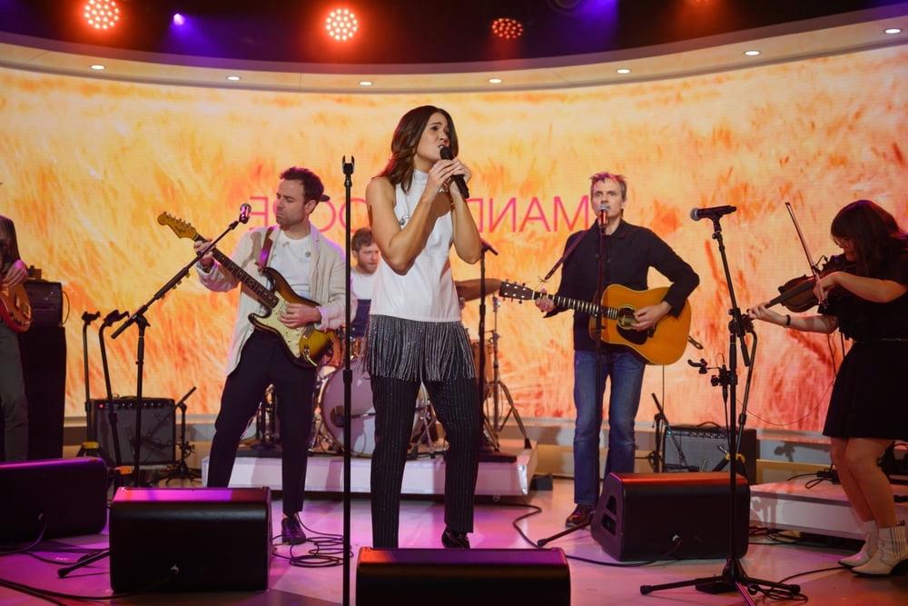 15P Mandy Moore - The Today Show (11 March 2020)
