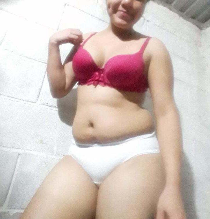 25P My friend in El Salvador (25) years old