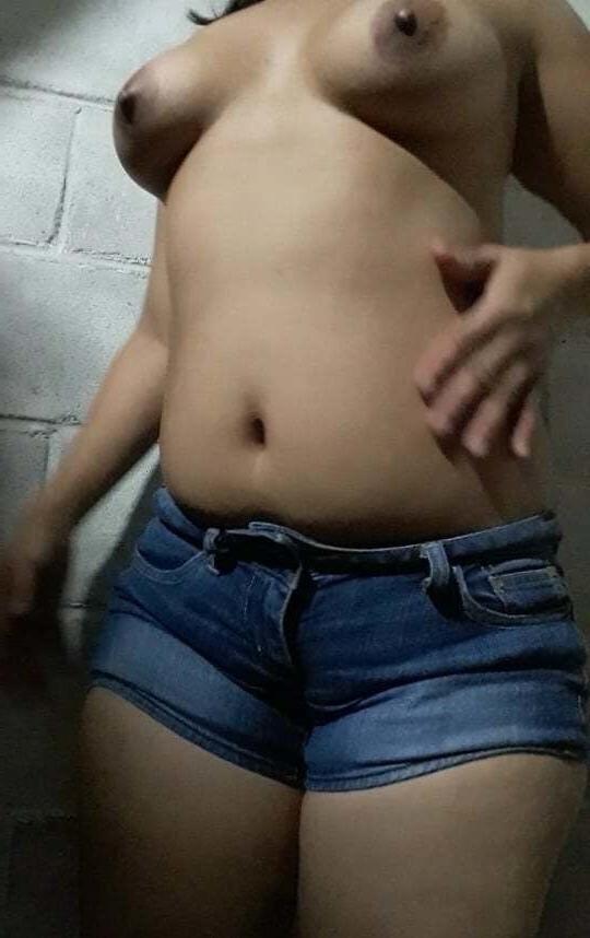 25P My friend in El Salvador (25) years old