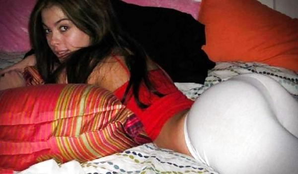 25P Girls love to show theire asses in tights