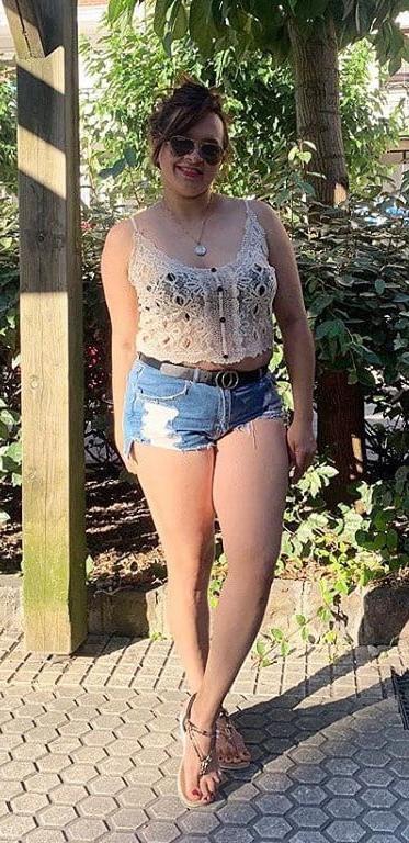 25P Whores in hot shorts