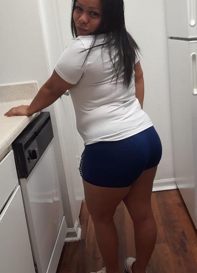 25P Whores in hot shorts