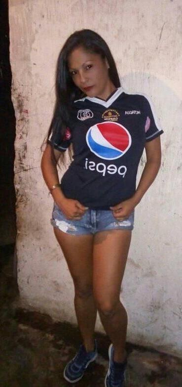 25P Whores in hot shorts