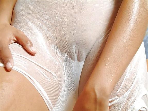 25P Camel toe