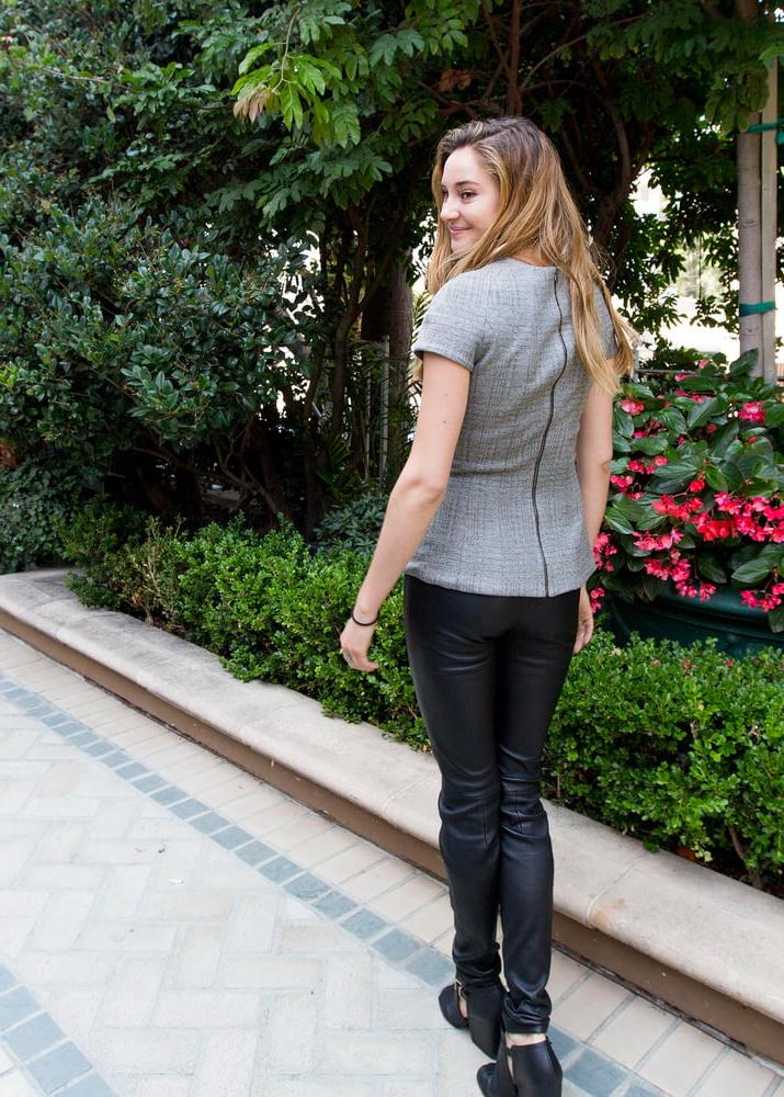25P Shailene woodley stop playing games with my heart.