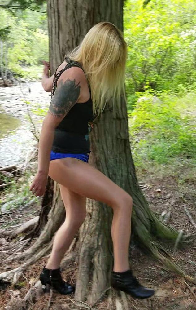 25P Leg show