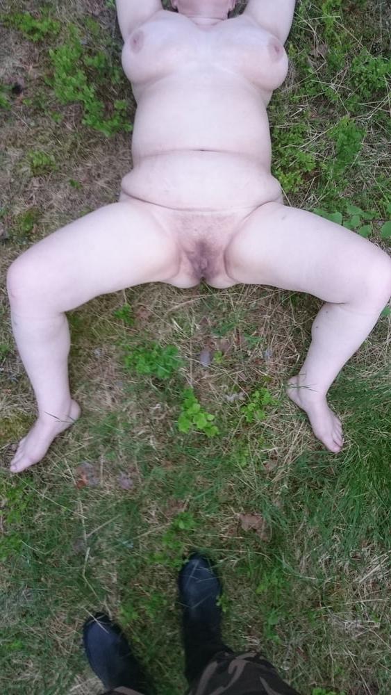 25P Hairy couple wants to be shared