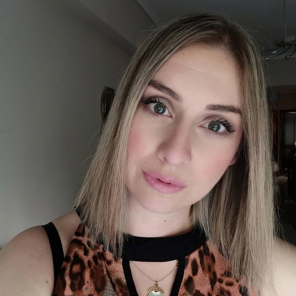 25P Show Your Pussy! 19
