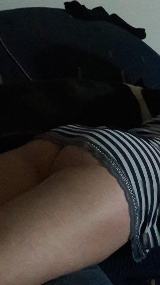 20P who likes to show a woman without her knowing about it, let