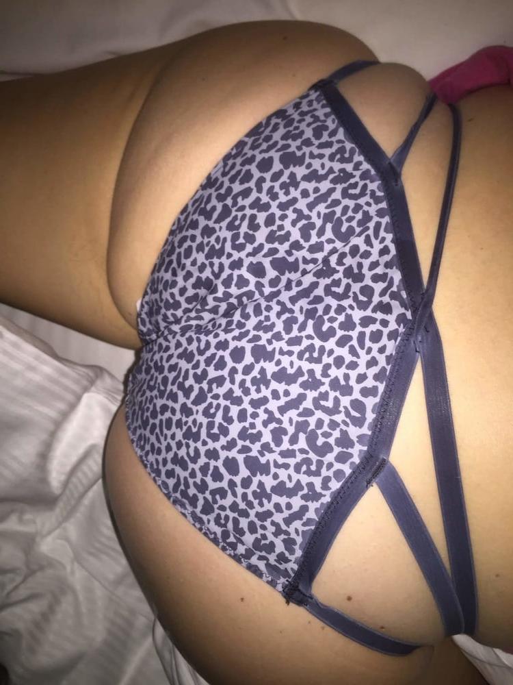20P who likes to show a woman without her knowing about it, let