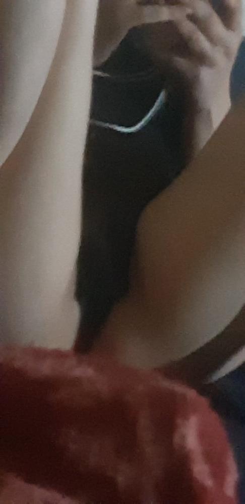 20P who likes to show a woman without her knowing about it, let