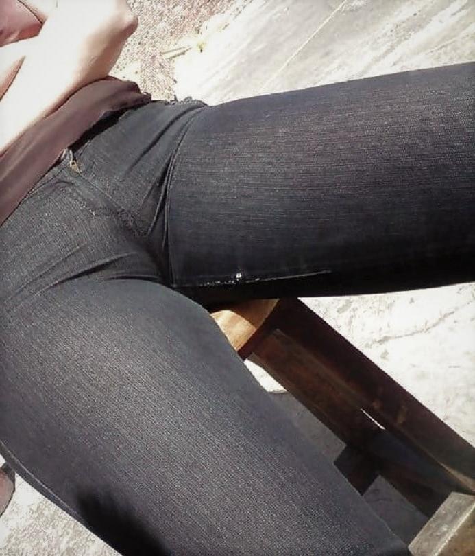 25P Camel Toe 27