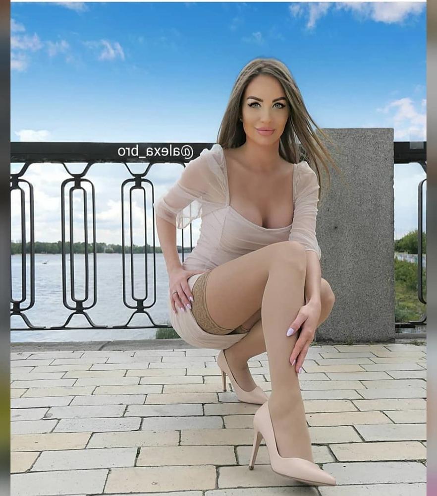 25P Hot ukrainian gril who likes double anal showing her body 1